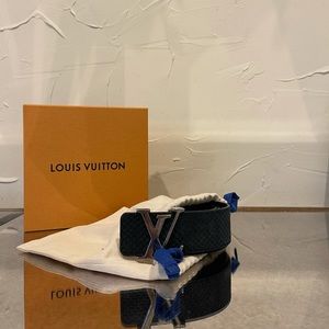 LOUIS VUITTON BLACK SUEDE BELT WITH SILVER LOGO